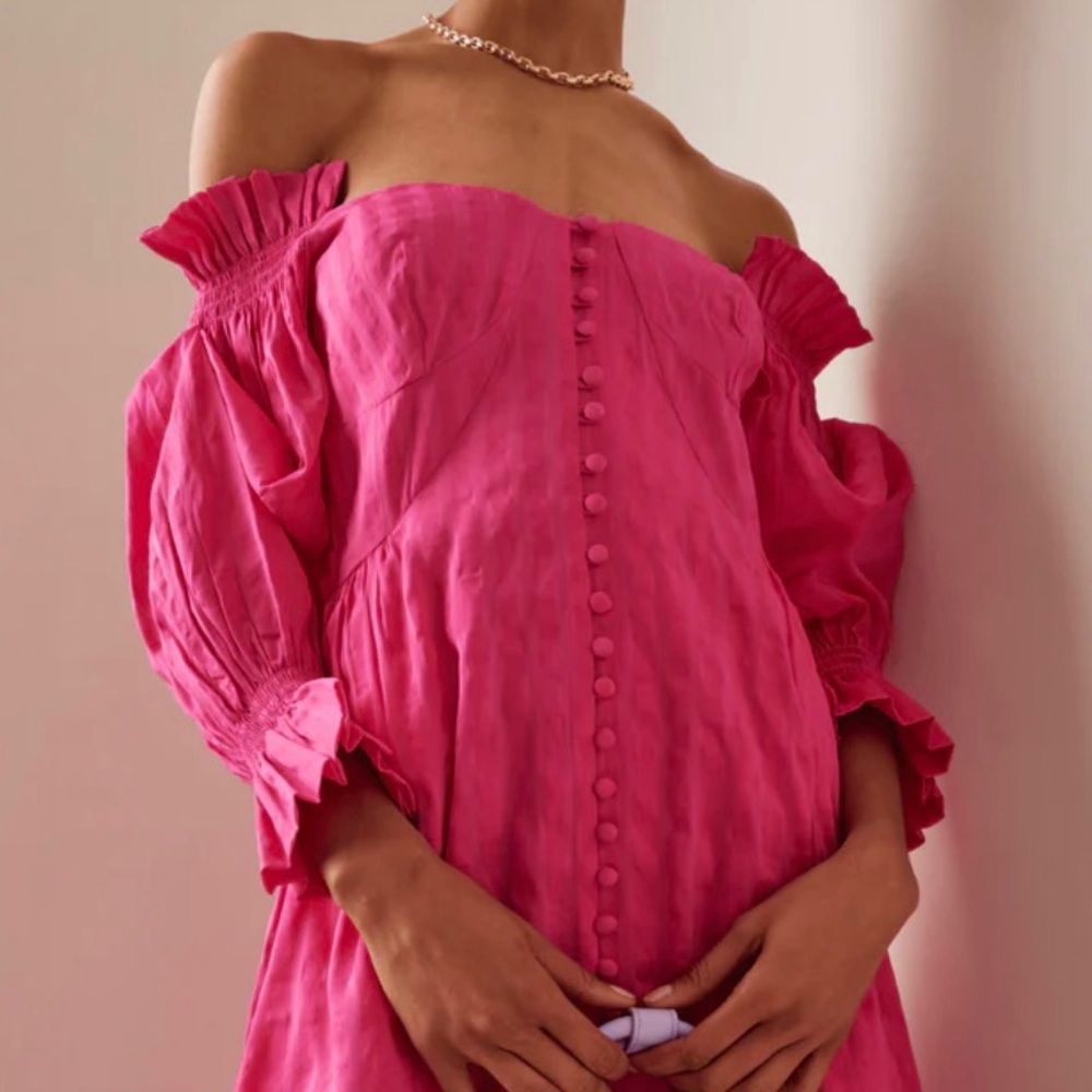 🌺🎉HP🎉🌺 NWT Cult Gaia Simona Off-The-Shoulder Ruffled Midi Dress Dragonfruit - Picture 7 of 16